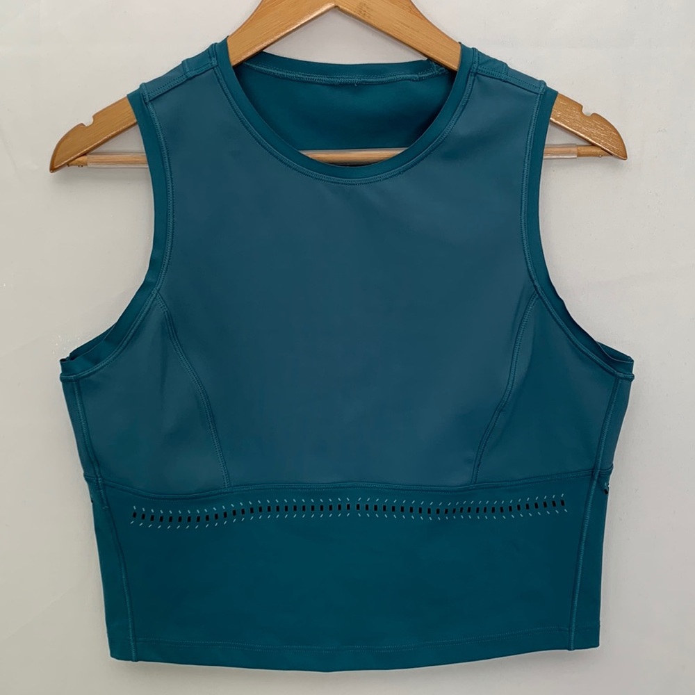 Athleta Levitate Tank Cropped Crew Neck Workout Yoga Borealis Green Large - Picture 7 of 14